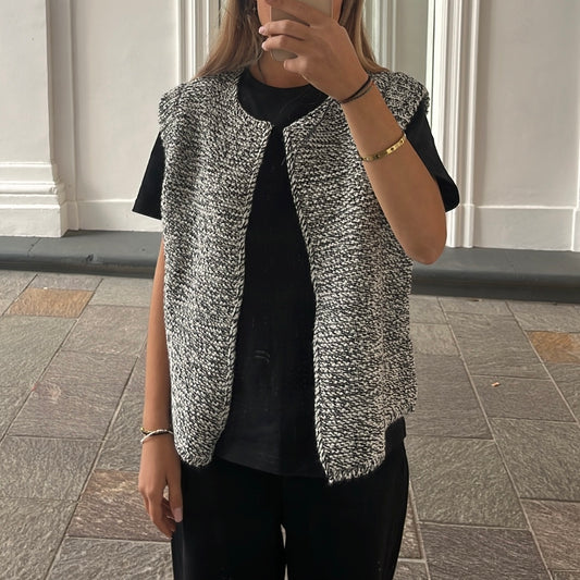 GILET EN MAILLE SANS MANCHE - GRIS CHINÉ